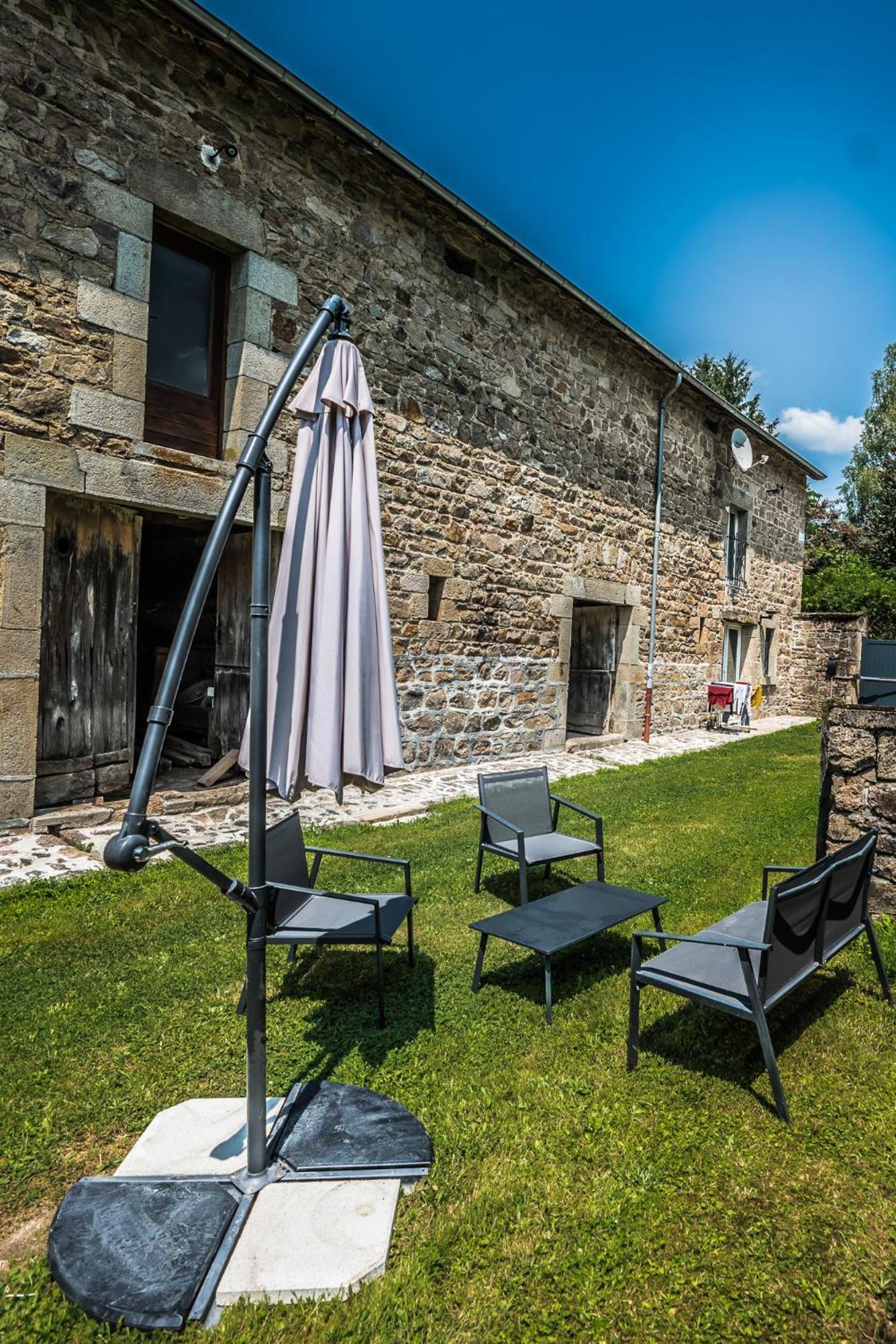 Gite Jardin - Broussas Beach - Stay In Vassiviere Faux-la-Montagne 外观 照片